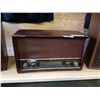 Image 1 : VINTAGE VIKING RADIO