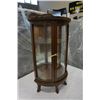 Image 2 : SMALL VINTAGE BOWED GLASS DISPLAY CABINET APPROX 22 INCHES TALL
