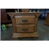 Image 9 : PAIR OF OAK 2 DRAWER NIGHTSTANDS