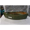 Image 2 : Wooden row boat model with paddles