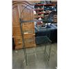 Image 1 : GREEN WIRE METAL FOLDING IRON SHELF