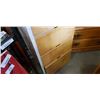 Image 4 : MAPLE AND WHITE 5 DRAWER DRESSER