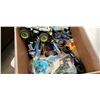 Image 4 : BOX OF ASSORTED LEGO CARS AND PIECES