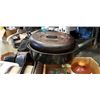 Image 5 : BOX OF ICE SHAVER,SNOCONE MAKER AND POTS AND FRYING PANS WITH ROASTER