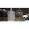 Image 3 : GLASS CARBOY, PLASTIC CARBOY AND TRAY OF VASES AND SERVING PIECES