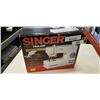 Image 1 : SINGER TINY TAILOR SEWING MACHINE