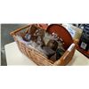 Image 1 : Basket of carved collectibles