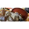 Image 4 : Basket of carved collectibles