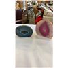 Image 3 : TRAY OF LARGE SEMI PRECIOUS STONES AND EGGS