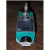 Image 2 : *NEW* Allen Bradley 802M-AJ9 Limit Switch
