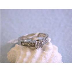 5063 14k Gold Ring with Diamonds