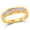 Image 1 : 3/4 CTW Mens Princess Diamond Wedding Single Row Band Ring 10kt Yellow Gold - REF-54F5W