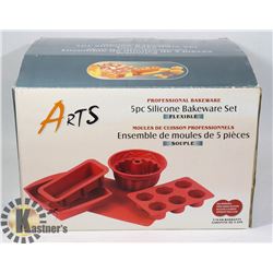NEW 5 PCE SILICONE BAKEWARE SET