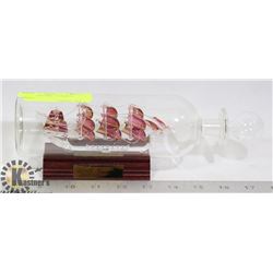 USS CONSTITUTION 1797 SHIP IN BOTTLE