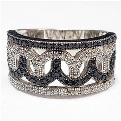 SILVER CUBIC ZIRCONIA  RING (~WEIGHT 4.7G)