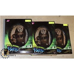 THREE LIGHT UP HALLOWEEN PICTURES