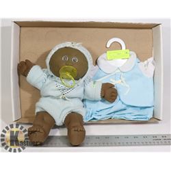 1982 CABBAGE PATCH BABY W/ ORIGINAL CLOTHES