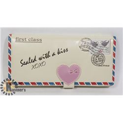 NEW SHAG WEAR WOMENS WALLET