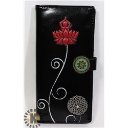 NEW SHAG WEAR WOMENS WALLET