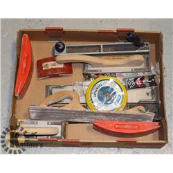 FLAT OF SANDING AND OTHER TOOLS