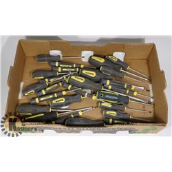 FLAT OF ASSORTED SCREW DRIVERS