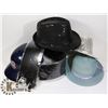Image 1 : FLAT  OF NEW 6 JUMBO CHAINS AND PART HATS