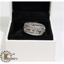 BIRTHSTONES FASHION RING INSIDE PANDORA