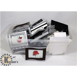 LOT OF PHOTO FRAMES