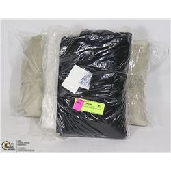 PACK OF 2 T-SHIRTS AND 1 SWEAT SHIRT, SIZE SM & LG