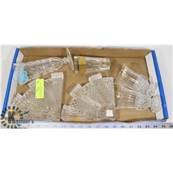 WATERFORD CRYSTAL VASE/ CRYSTAL BOOKENDS/