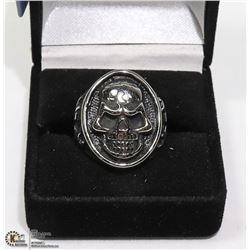 NEW MEN'S SKULL RING SURROUNDED BY