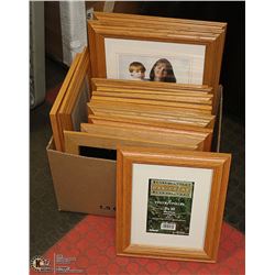 PICTURE FRAMES- BOX LOT