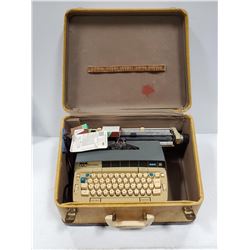 SMITH CORONA VINTAGE 250 MARK II TYPEWRITER