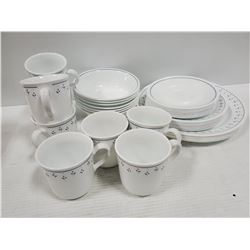 CORNING & CORELLE DISHWARE 36 PIECES
