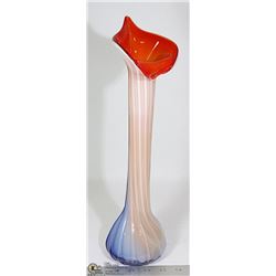GLASS ART VASE