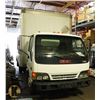 Image 3 : 2004 GMC 3500 CUBE VAN