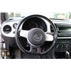 Image 8 : 2012 VOLKSWAGEN BEETLE HATCHBACK