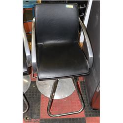 HYDRAULIC SALON CHAIR
