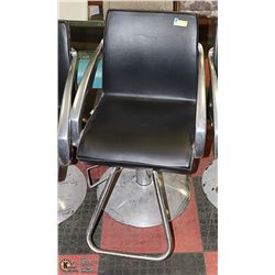 HYDRAULIC SALON CHAIR