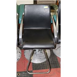 HYDRAULIC SALON CHAIR