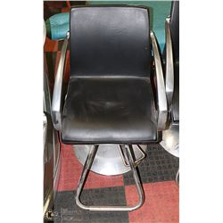HYDRAULIC SALON CHAIR