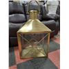 Image 2 : OVERSIZED BRASS DECORATIVE DECK LANTERN