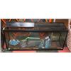 Image 1 : ONE LARGE FISH TANK WITH PUMP 48 X 13 X 21