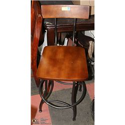 WOOD AND METAL SWIVEL BAR STOOL
