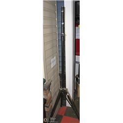 TRI-POD PROFESSIONAL SPEAKER STAND