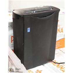 6 SHEET PAPER SHREDDER
