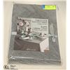 Image 1 : GREY CLOTH TABLECLOTH & 6 NAPKIN SET
