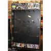 Image 1 : ED HARDY DISPLAY CASE 31 INCH TALL