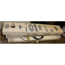 FLOURESCENT CEILING LIGHT FIXTURE