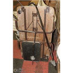 DOG GROOMING TABLE ON WHEELS- 38" LONG X 23"